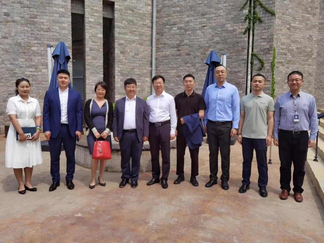 保定市领导与朋友们共聚一堂